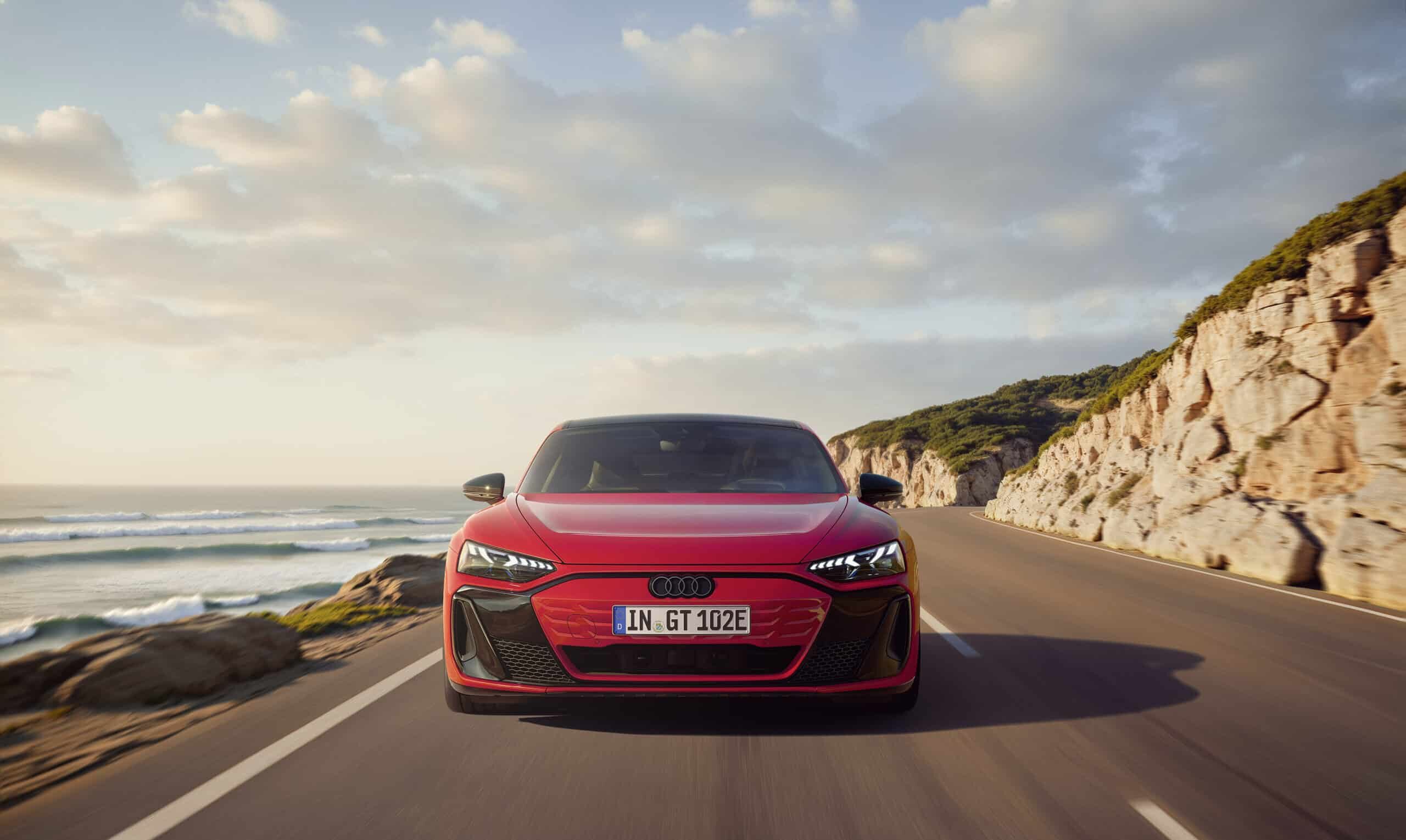 Entering the premium class: Audi e-tron GT quattro combines emot