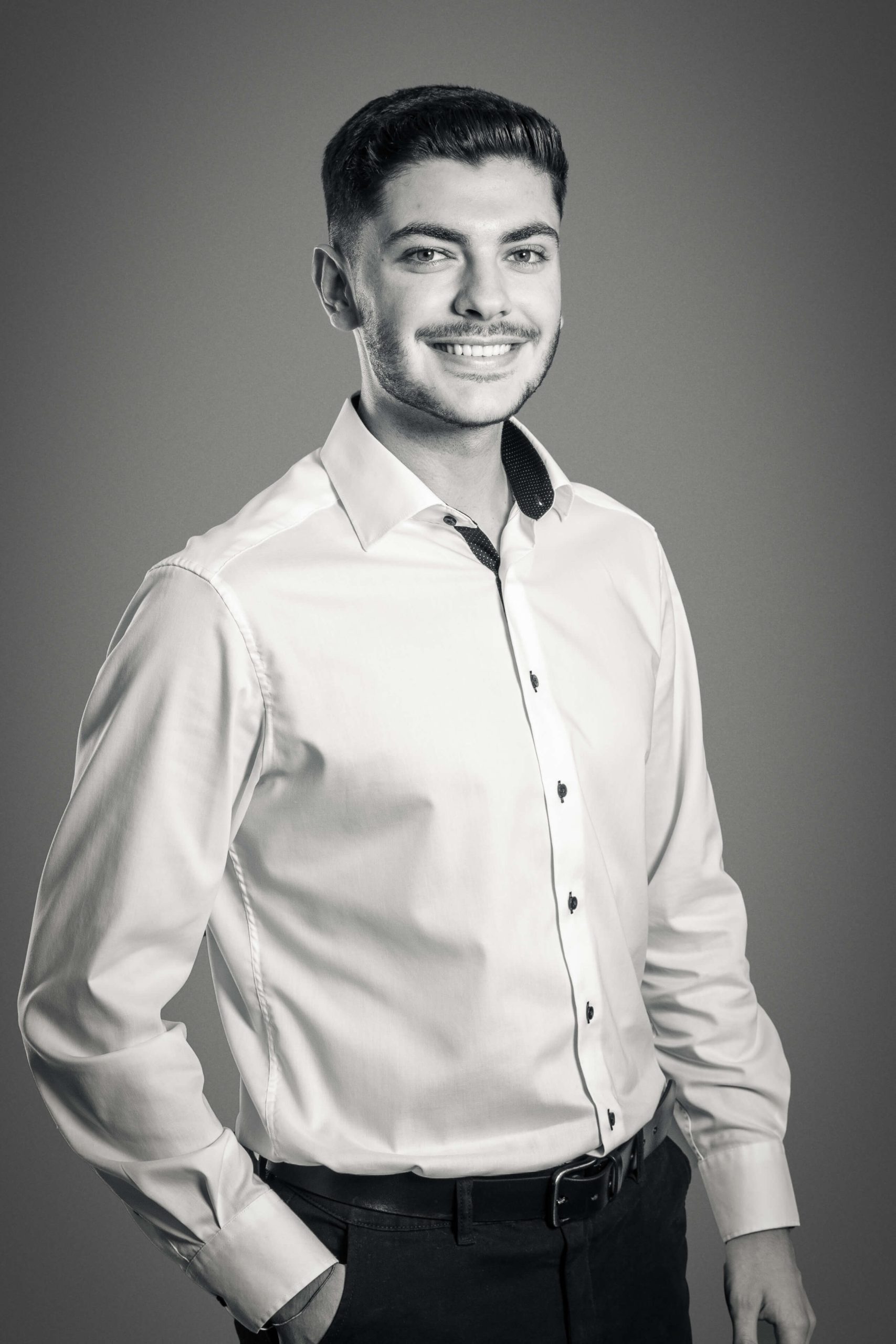 Ernad Alic – Ihr Ansprechpartner in der Scheidweg-Garage